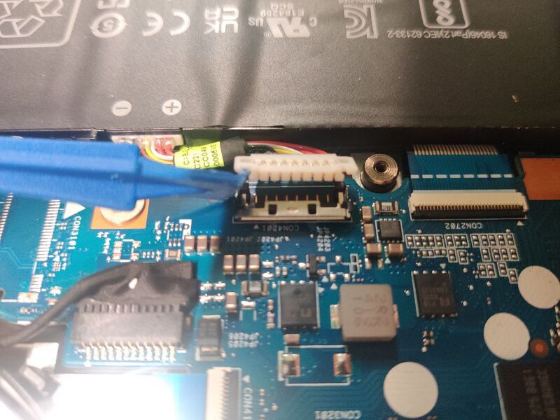 File:Chromebook connettore staccato.jpg