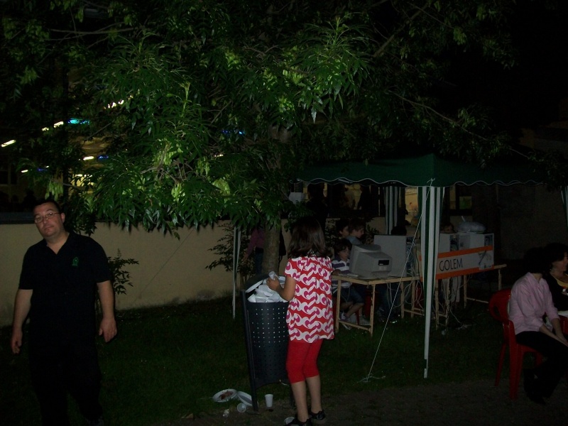 File:Nikday10 4.jpg