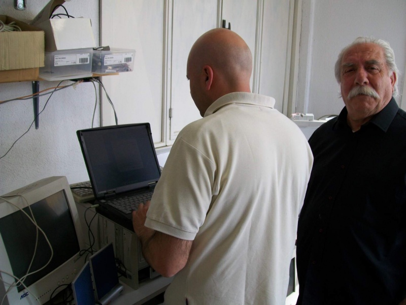 File:Recupero merci 2009 3.jpg