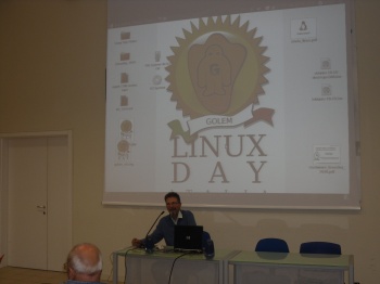 Linuxday golem 2010 10.jpg